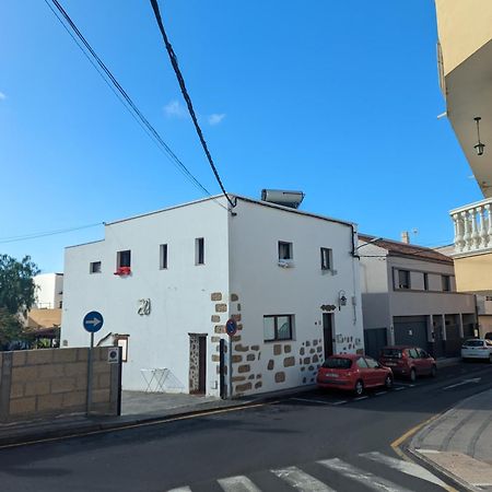 Casa Roberta Agua Appartement Arona  Buitenkant foto